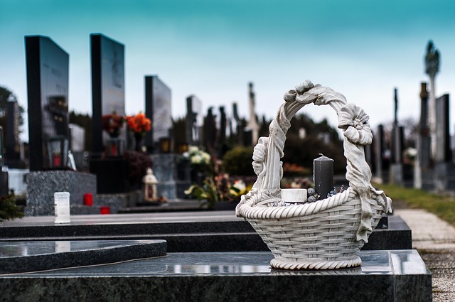 Online berechnen Grabkosten, Urnenbestattung Kosten Kosten Beerdigung vergleichen